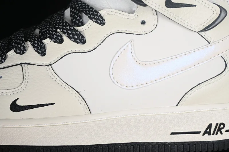 All categories Nk Air Force 1 Air Force series Nk Air Force 1 Mid Air Force mid-top Nk Air Force 1'07 Mid black pearlescent small hook Air Force One mid-top casual sneakers SG2356-807